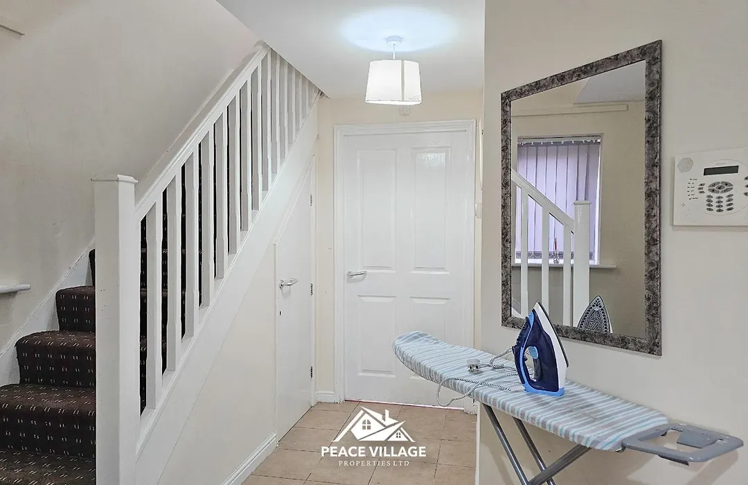 Ashton Co-Living - Private Room Self-Cater-1