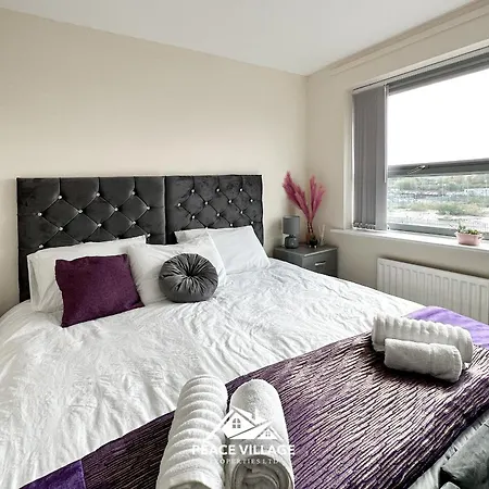 Ashton Co-Living - Private Room Self-Cater-3