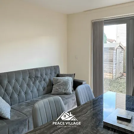 Ashton Co-Living - Private Room Self-Cater-2